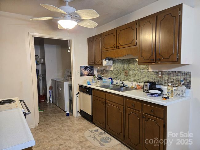 APT-107D - 2205 Sunderland Rd, Condo with 3 bedrooms, 2 bathrooms and null parking in Winston-Salem NC | Image 8