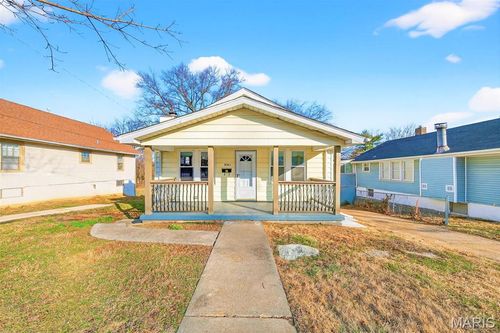 8965 Tudor Ave, Saint Louis, MO, 63114-4746 | Card Image