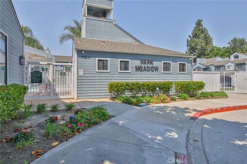 apt-138-7322 Quill Dr, Downey, CA, 90242-2043 | Card Image