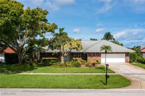2500 Kings Lake Blvd, NAPLES, FL, 34112-5400 | Card Image
