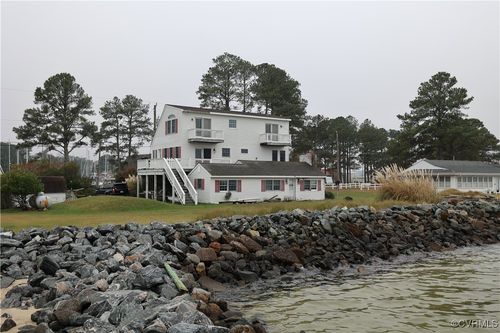 402 Riverside Drive, Deltaville, VA, 23043 | Card Image