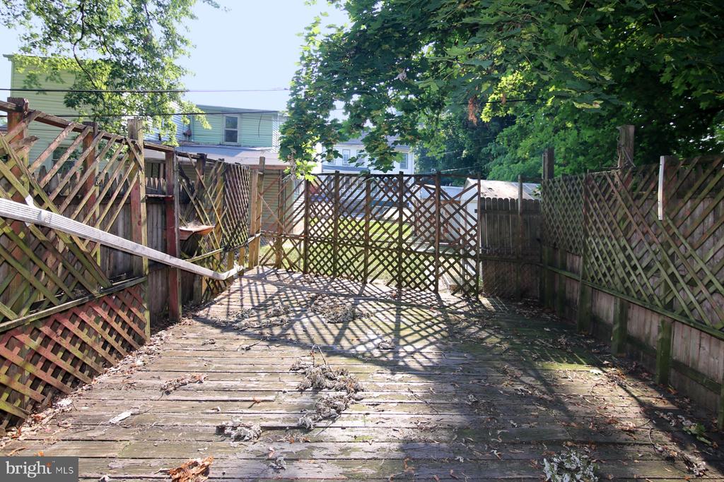 Freeman St, Lebanon, PA 17046