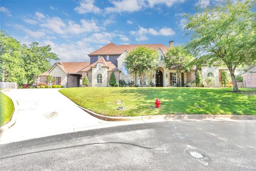 6805 Castle Pines Ct, Tyler, TX, 75703-5886 | Card Image