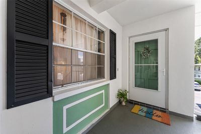 Cheerful entryway to greet you and guests! | Image 1