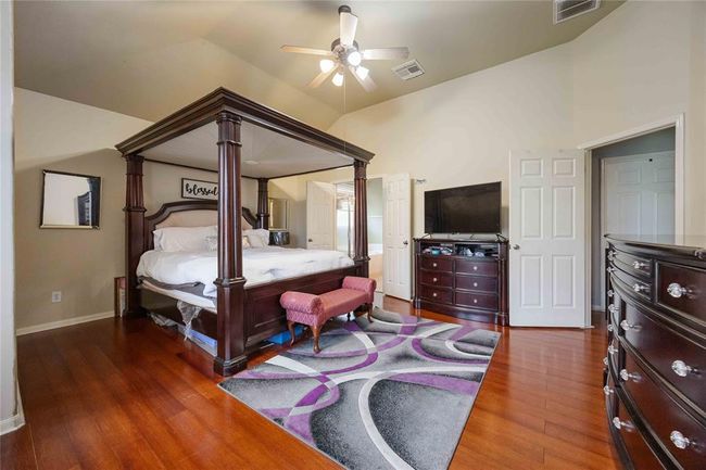 Primary Bedroom | Image 13