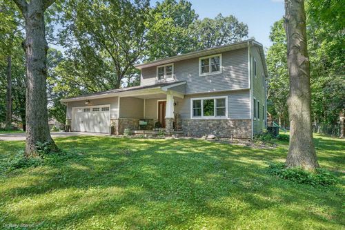 9759 Sylvan Dr, Janesville, IA, 50647-1163 | Card Image