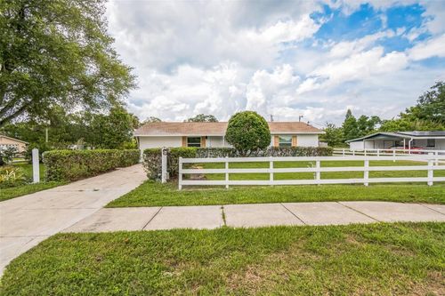 201 E 7th St, CHULUOTA, FL, 32766-8639 | Card Image