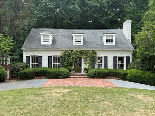 3092 Rhodenhaven Dr Nw, Atlanta, GA, 30327-1226 | Card Image
