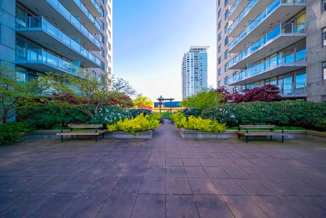 2203 - 892 Carnarvon Street, Condo with 2 bedrooms, 2 bathrooms and 1 parking in New Westminster BC | Image 19