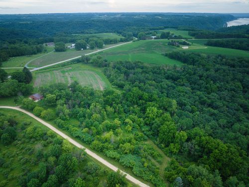 58877 Sudden Valley View Dr, Eastman, WI, 54626 | Card Image