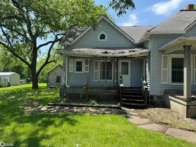 710 Main Street, Home with 2 bedrooms, 1 bathrooms and null parking in New Market IA | Image 2