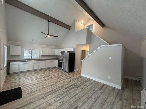 3860 Tower Hill Rd, Houghton Lake, MI, 48629-9072 | Card Image