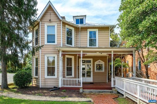 922 Jefferson St E, Charlottesville, VA, 22902 | Card Image
