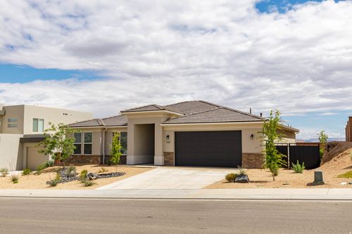 747 S Mincio Ln, St George, UT, 84770-1476 | Card Image