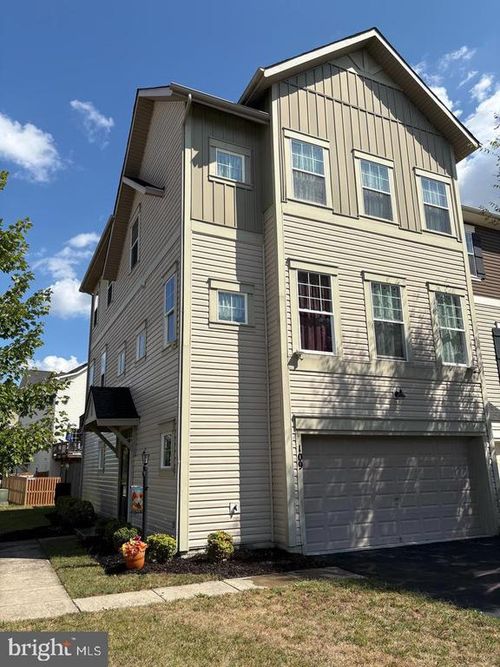 109 Dresden Ct, STEPHENSON, VA, 22656-1967 | Card Image