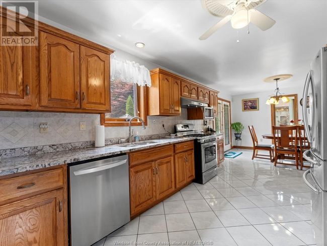 315 Majestic Dr, House other with 4 bedrooms, 4 bathrooms and null parking in Tecumseh ON | Image 15