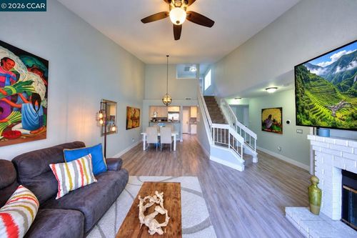 123 Coventry, Hercules, CA, 94547-3647 | Card Image