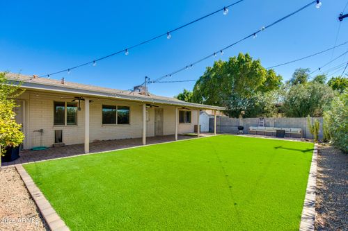 2801 E Mercer Ln, Phoenix, AZ, 85028-2623 | Card Image