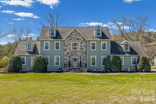 204 Moore Dr, Gastonia, NC, 28056-8168 | Card Image