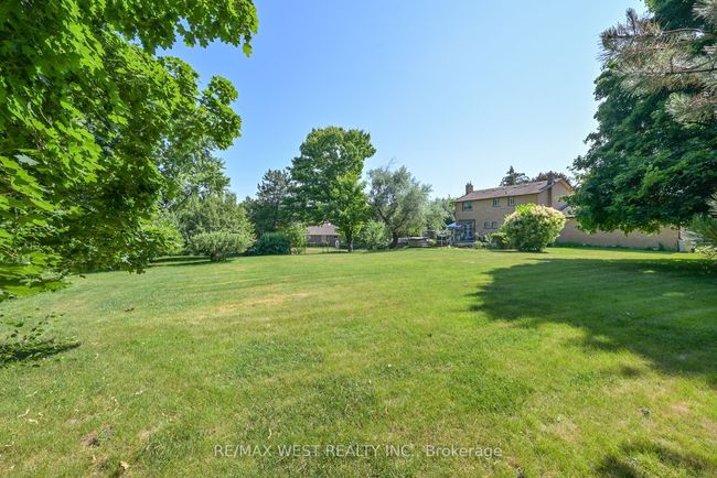 3 Henry Gate, House other with 4 bedrooms, 3 bathrooms and 9 parking in Nobleton ON | Image 33