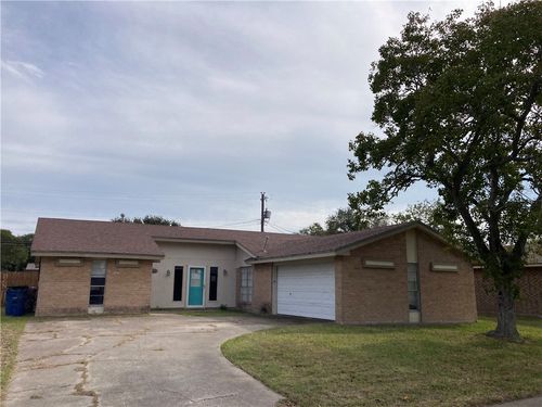 1620 Cheyenne St, Portland, TX, 78374-2427 | Card Image