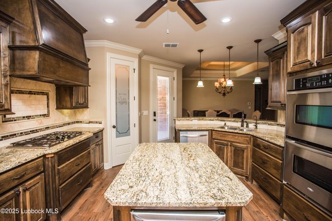 2409 Juniper Dr, House other with 3 bedrooms, 2 bathrooms and null parking in Lamesa TX | Image 7