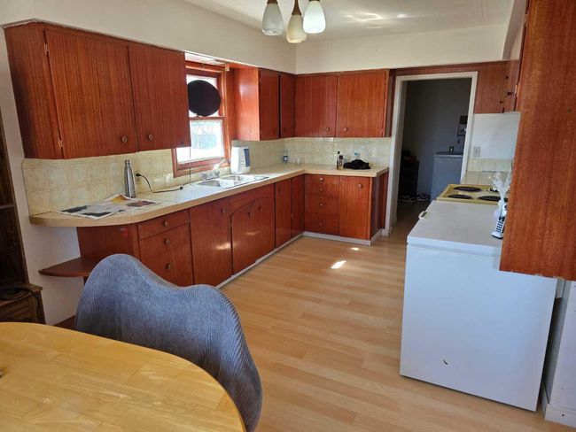 104 Centre St, Home with 0 bedrooms, 0 bathrooms and 2 parking in Enchant AB | Image 27