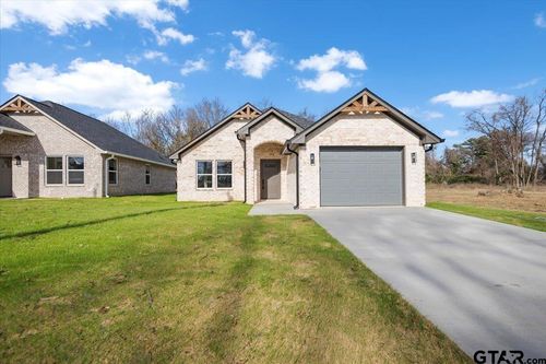 427 W Harmony St, Tyler, TX, 75702 | Card Image