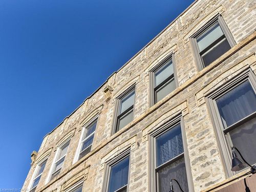 30 Main St, Cambridge, ON, N1R1V4 | Card Image