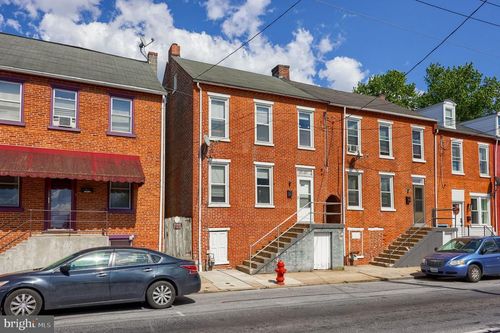 631 S Queen St, LANCASTER, PA, 17603-5649 | Card Image