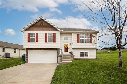 14413 Eastern Ct, Grandview, MO, 64030-3449 | Card Image