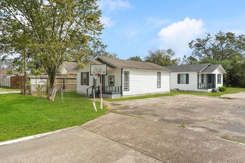 8514 Spaulding St, Houston, TX, 77016-6115 | Card Image
