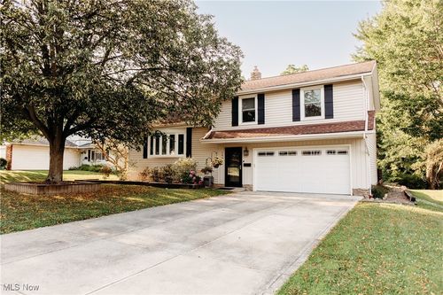 1909 Laurel Dr, Twinsburg, OH, 44087-1538 | Card Image