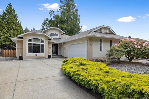 822 Arbutus St, Qualicum Beach, BC, V9K2L4 | Card Image