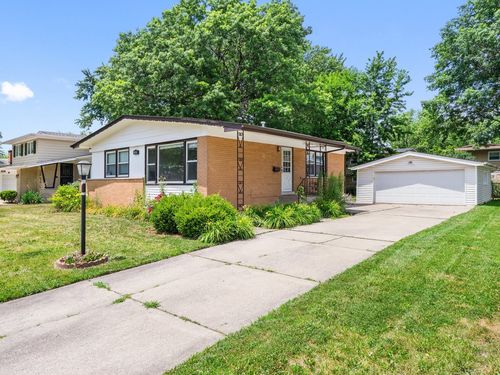 240 N Park Dr, Glenwood, IL, 60425-1225 | Card Image