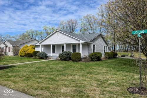 1010 Louise Ct, Seymour, IN, 47274-1404 | Card Image