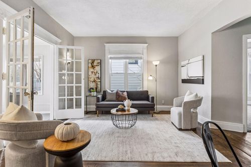 3208 Pleasant Ave, Minneapolis, MN, 55408-3712 | Card Image