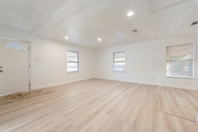 203 East Pl, House other with 3 bedrooms, 2 bathrooms and null parking in White Settlement TX | Image 4