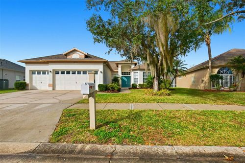 28516 Hanging Moss Loop, WESLEY CHAPEL, FL, 33543-6452 | Card Image