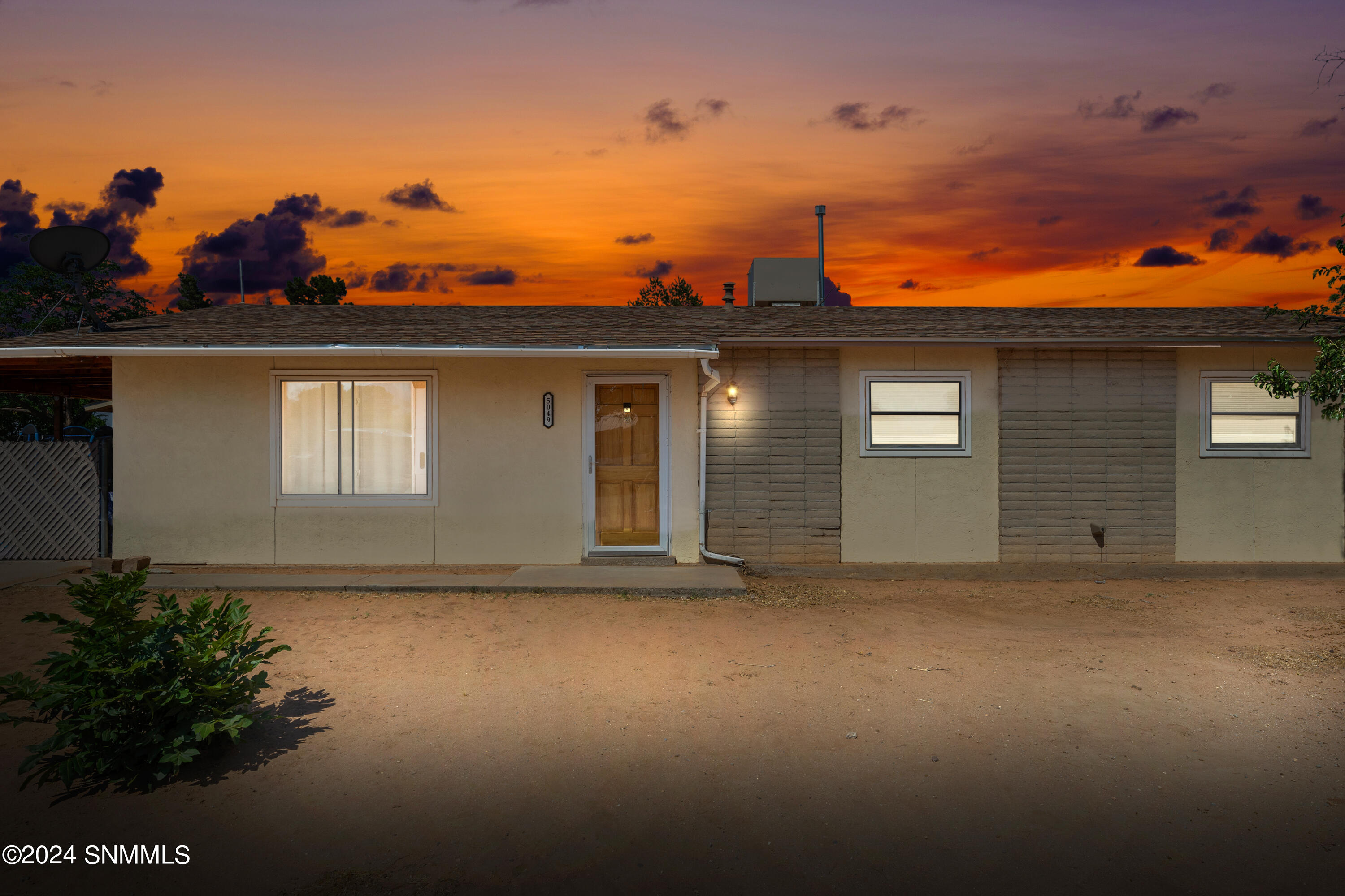 Churchill Ave, Las Cruces, NM 88011