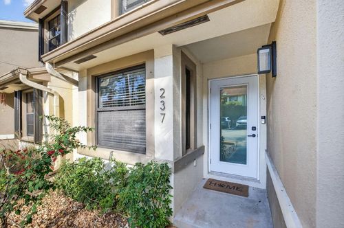 237-237 City View Drive, Fort Lauderdale, FL, 33311 | Card Image