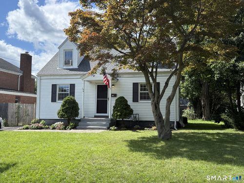 134 Washington Ave, Hamden, CT, 06518-3012 | Card Image