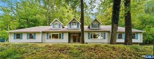 155 Glenside Trl, Sparta, NJ, 07871-1245 | Card Image