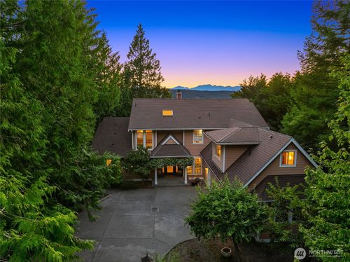 3969 Palomino Dr Ne, Bainbridge Island, WA, 98110-4059 | Card Image