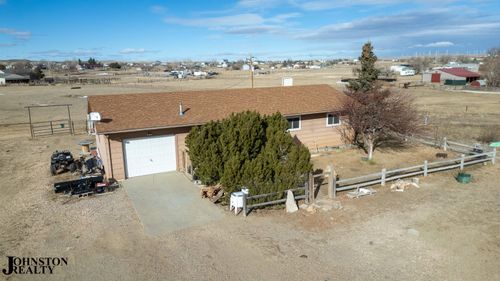 27 S Monkey Rd, Glenrock, WY, 82637-9601 | Card Image