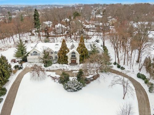 10 Castle Walk, Scarsdale, NY, 10583-3221 | Card Image