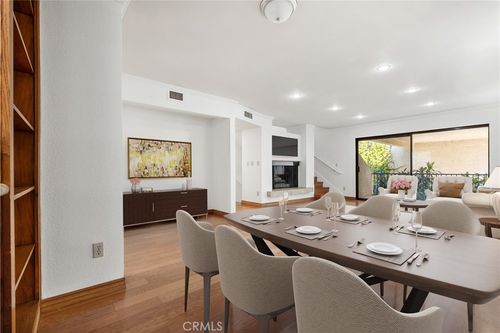 39-7137 Shoup Ave, West Hills, CA, 91307-2358 | Card Image