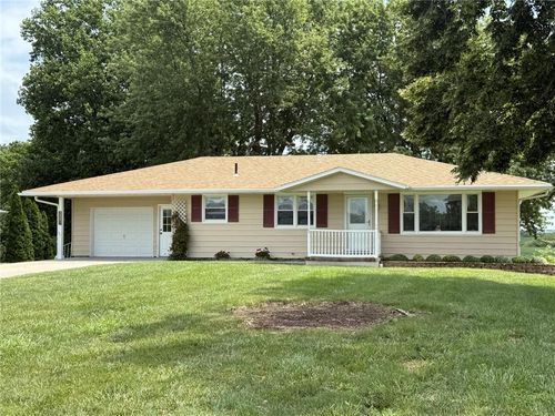 608 S Washington St, Oregon, MO, 64473-9656 | Card Image