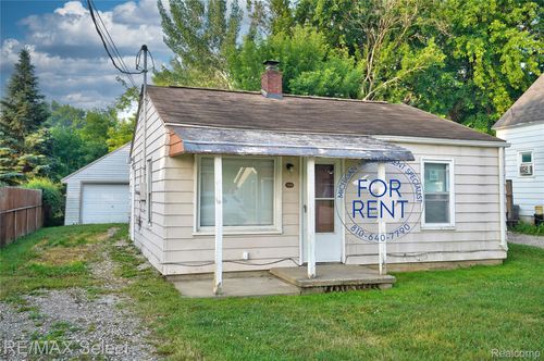 1232 Norton Street, Burton, MI, 48529 | Card Image