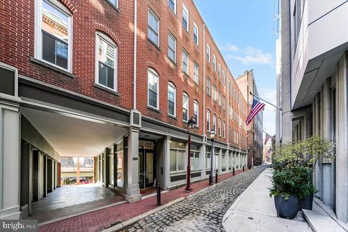 apt-402-102 Church St, PHILADELPHIA, PA, 19106-2247 | Card Image